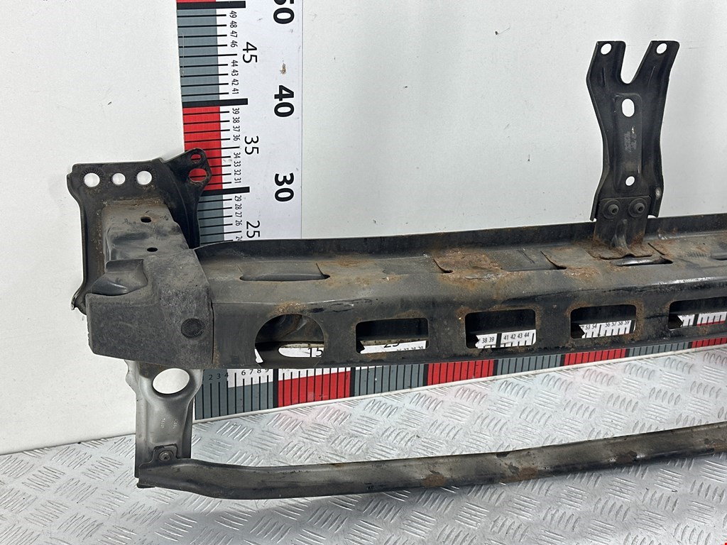 Усилитель переднего бампера (передний) VOLKSWAGEN Golf VI 2009-2012