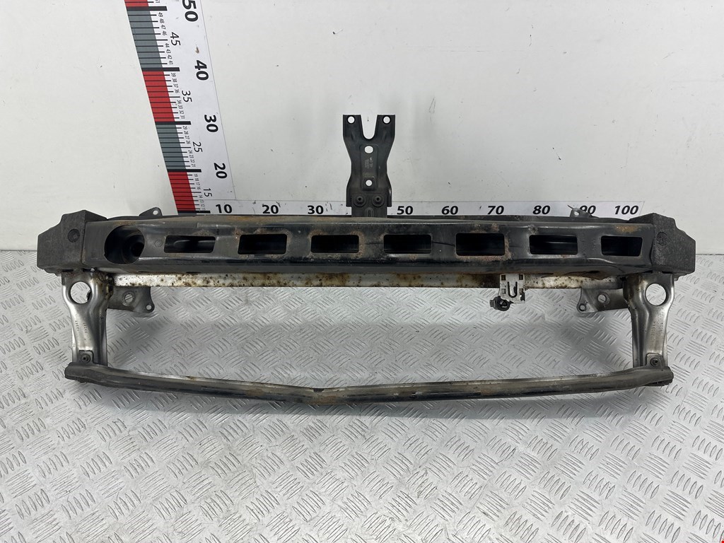 Усилитель переднего бампера (передний) VOLKSWAGEN Golf VI 2009-2012