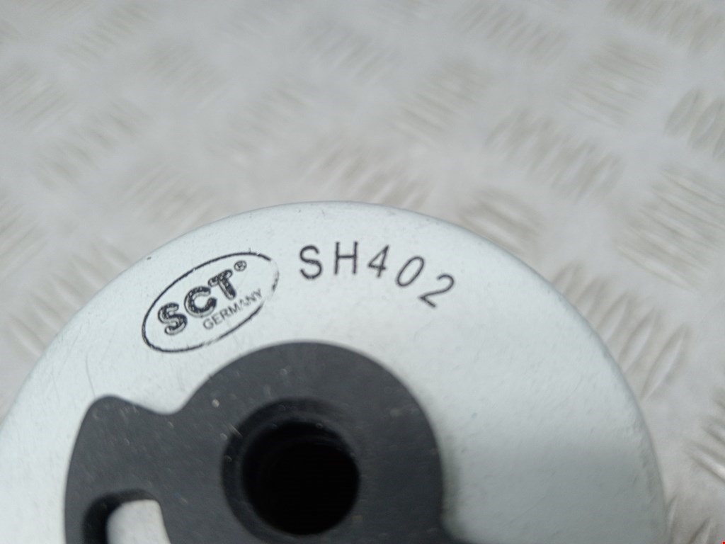 Фильтр масляный MERCEDES-BENZ 123 (W123) 123 W123 1976-1985