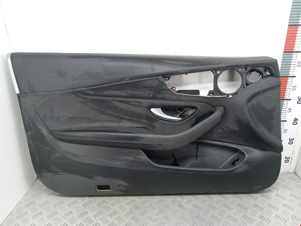 Обшивка двери передняя левая MERCEDES-BENZ C-Class C-klasse W205 2014-н.в.