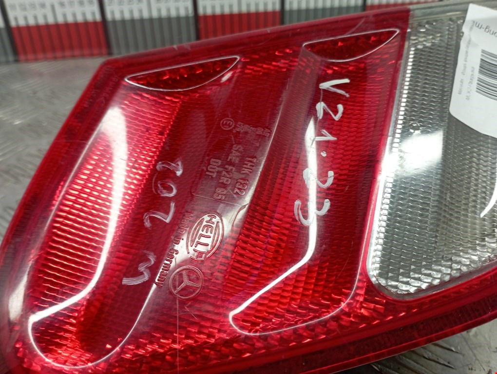 Фонарь задний внутренний левый MERCEDES-BENZ CLK-Class W208 1997-2002