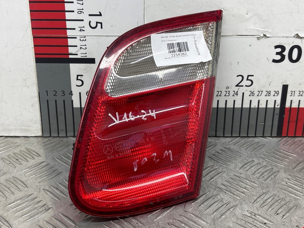 Фонарь задний внутренний правый MERCEDES-BENZ CLK-Class W208 1997-2002