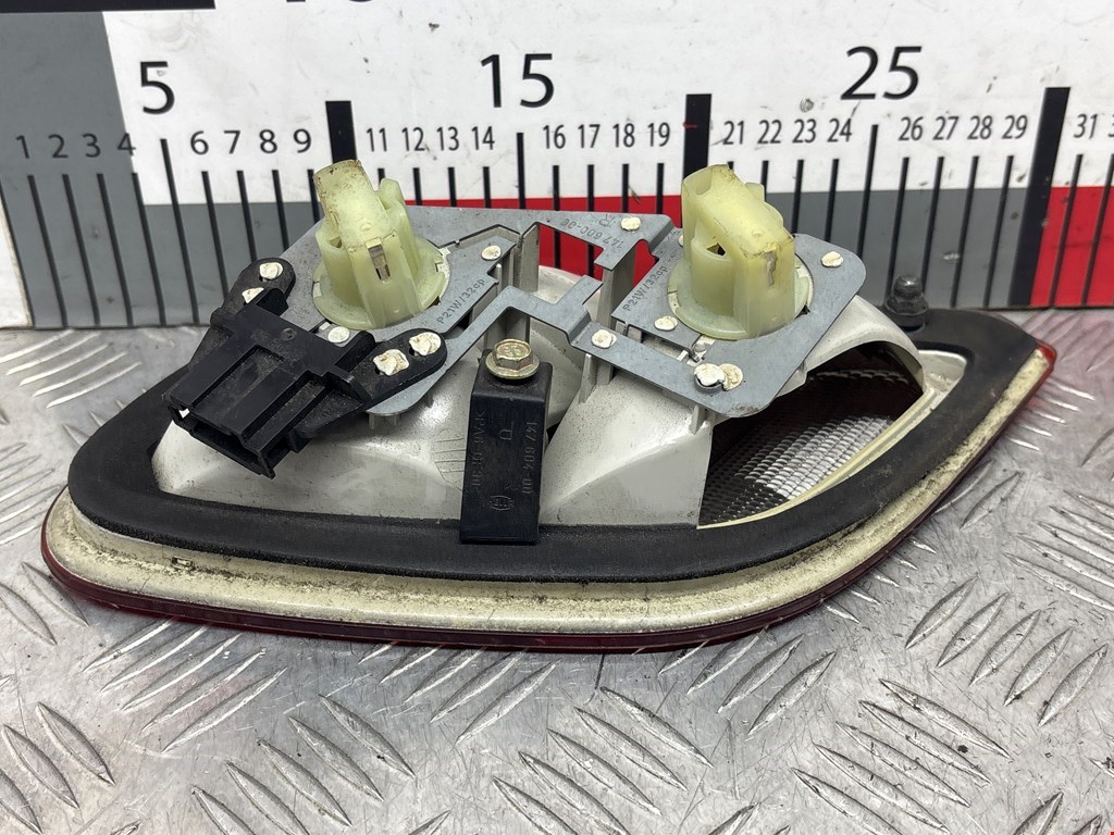 Фонарь задний внутренний правый MERCEDES-BENZ CLK-Class W208 1997-2002