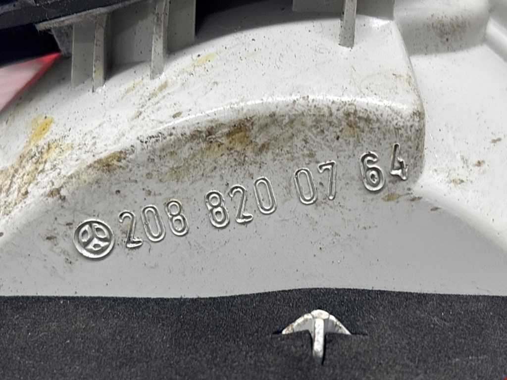 Фонарь задний внутренний левый MERCEDES-BENZ CLK-Class W208 1997-2002