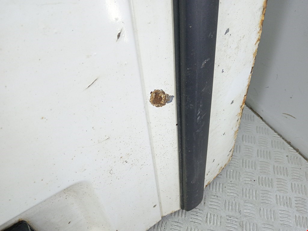 Бампер задний FORD Transit 2000-2006