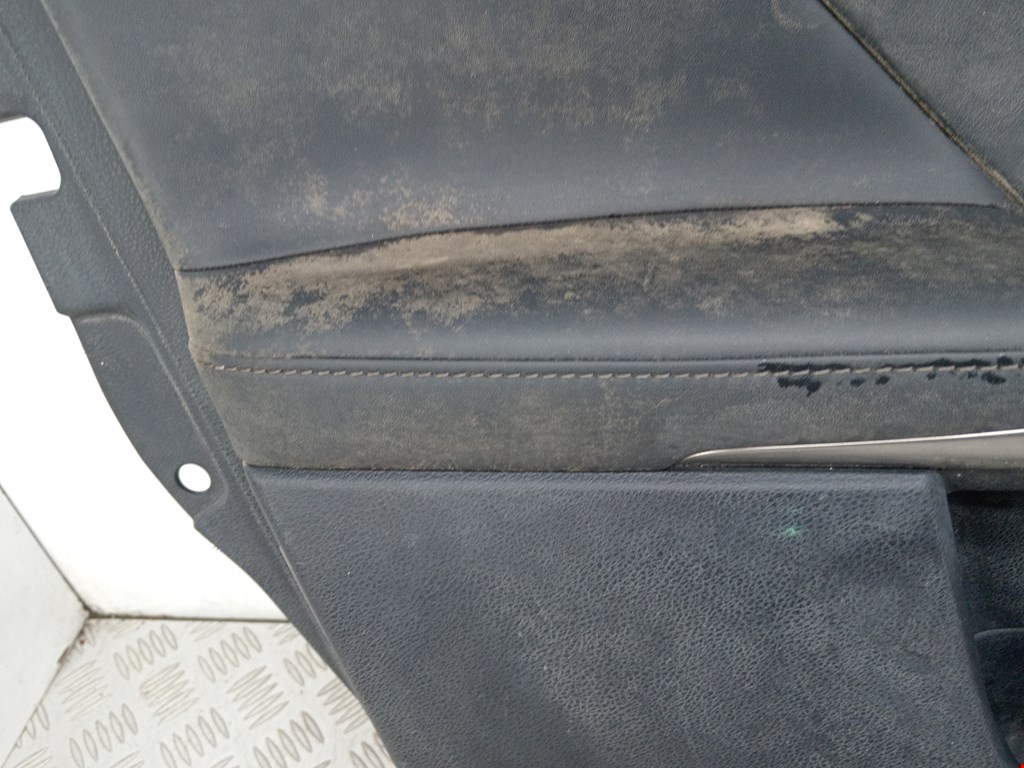 Обшивка двери передняя левая LEXUS IS 2013-н.в.