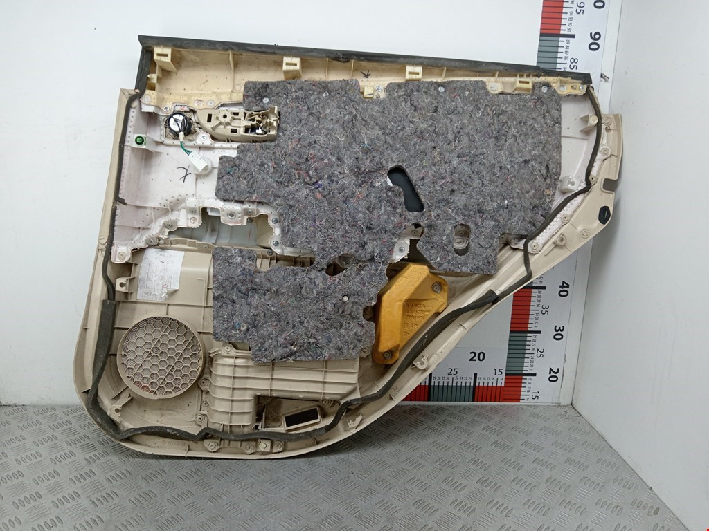 Обшивка двери задняя левая LEXUS RX 300\330\350\400H 2003-2009