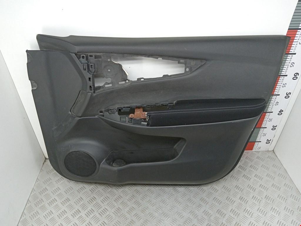 Обшивка двери передняя правая NISSAN Qashqai J11 2013-2022