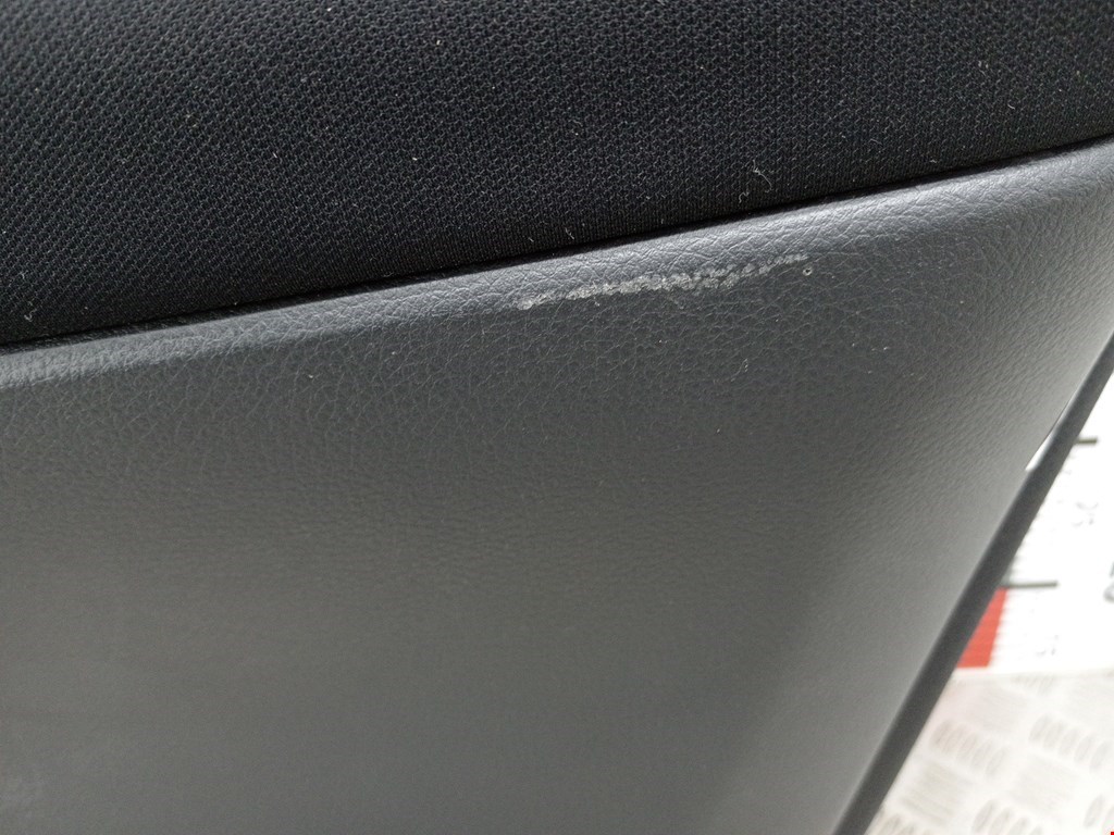 Обшивка двери передняя правая NISSAN Qashqai J11 2013-2022