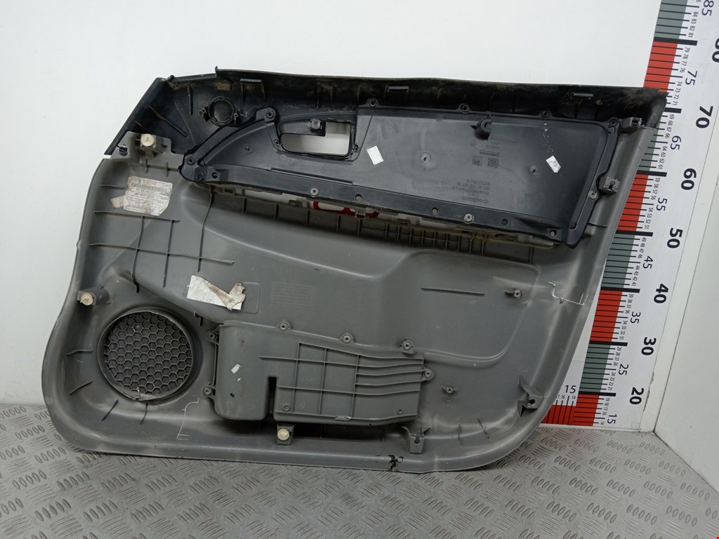 Обшивка двери передняя левая SUZUKI SX4 2006-2014