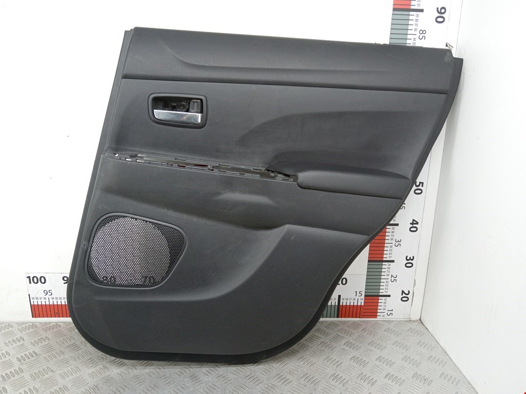 Обшивка (карта) двери задней правой Mitsubishi ASX (2010-2023)