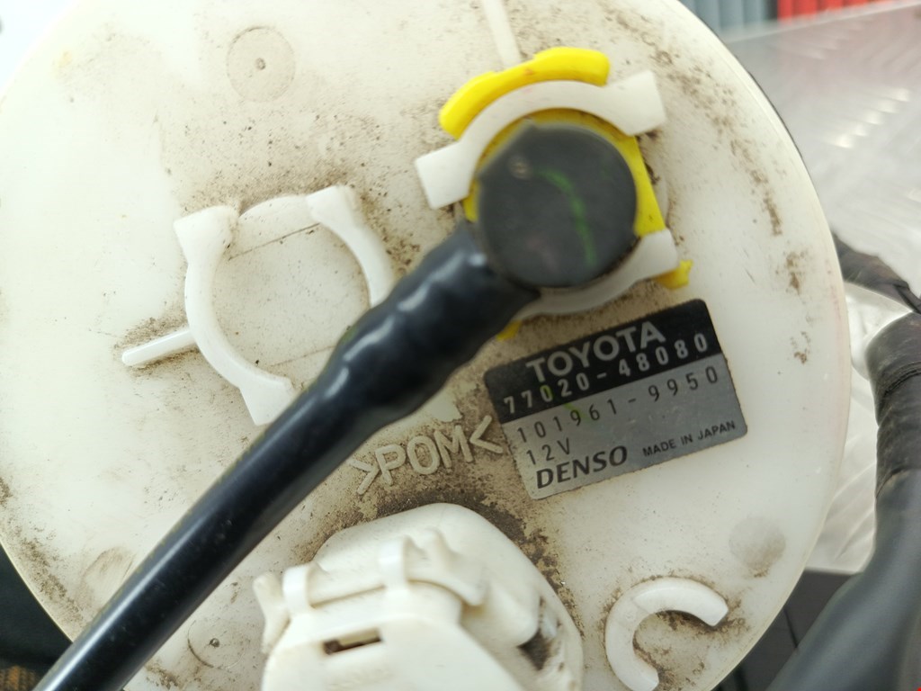 Насос топливный (электрический) LEXUS RX 300\330\350\400H 2003-2009