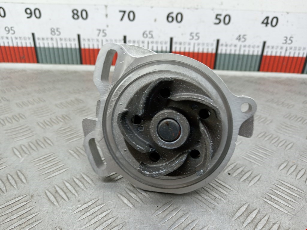 Насос водяной (помпа) AUDI 100 C3 1982-1991