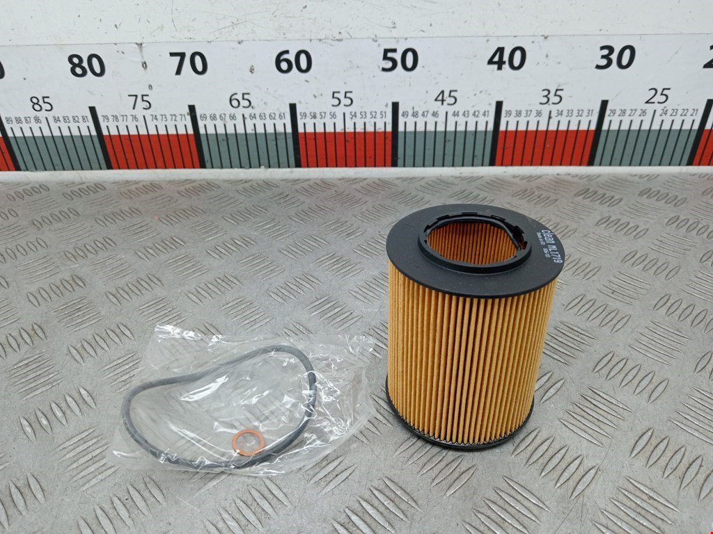 Фильтр масляный BMW 7er 7 серия E38 1994-2001