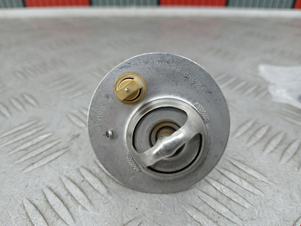 Термостат KIA Sportage II 2004-2010