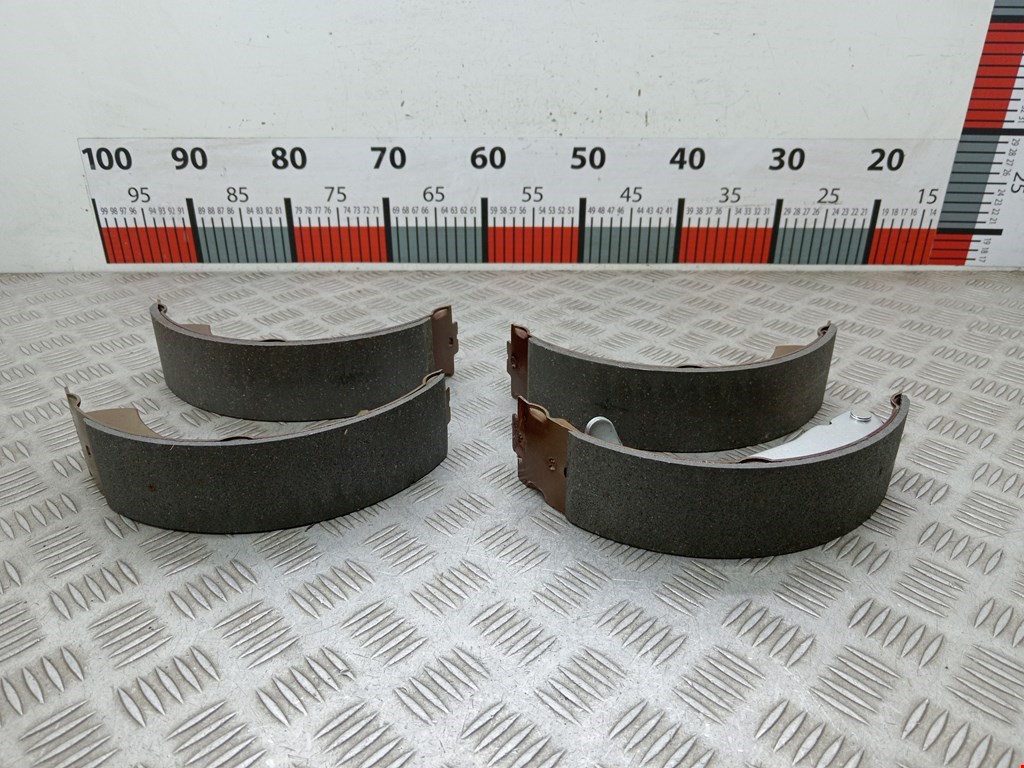 Колодка тормозная Ford Maverick 1 (1993-1998)