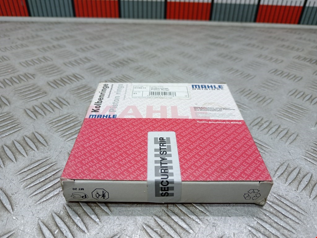 Кольцо поршневое (комплект) Mercedes 190 (W201) (1982-1993)