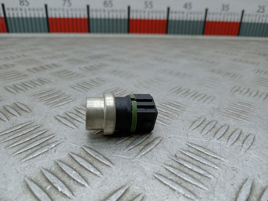 Датчик температуры (охлаждающей жидкости) VOLKSWAGEN Golf III 1991-1997