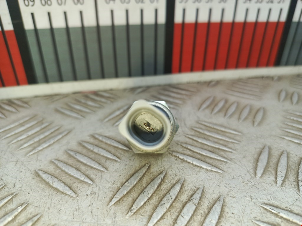 Датчик давления масла AUDI A8 D3 2003-2010