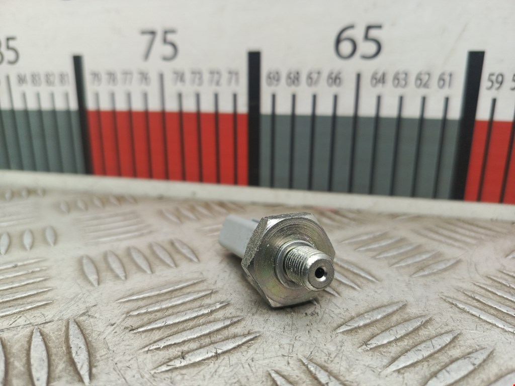 Датчик давления масла AUDI A8 D3 2003-2010