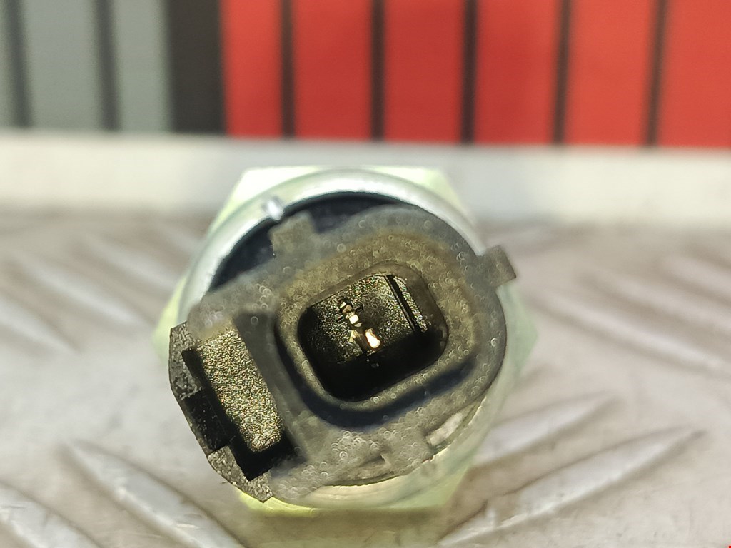 Датчик давления масла FORD Mondeo II 1996-2000