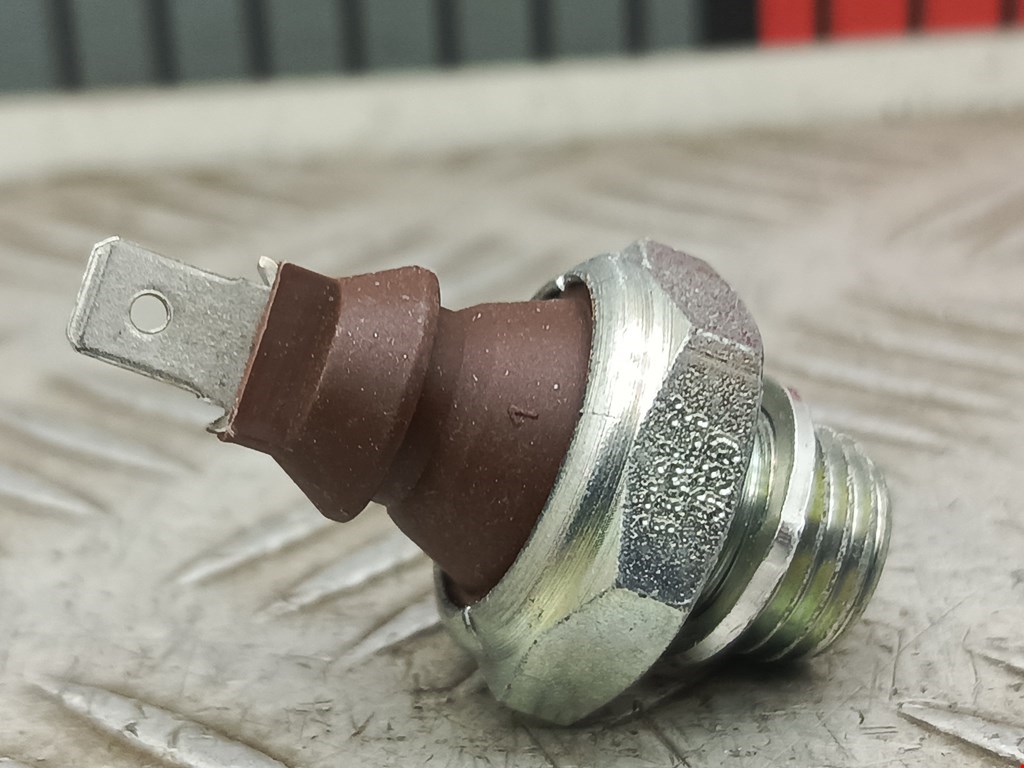 Датчик давления масла PORSCHE Boxster 986 1996-2004