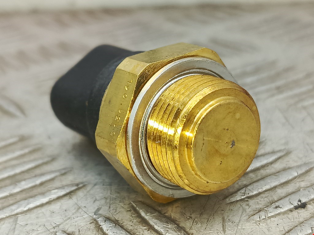 Датчик температуры (охлаждающей жидкости) OPEL Omega B 1994-2004