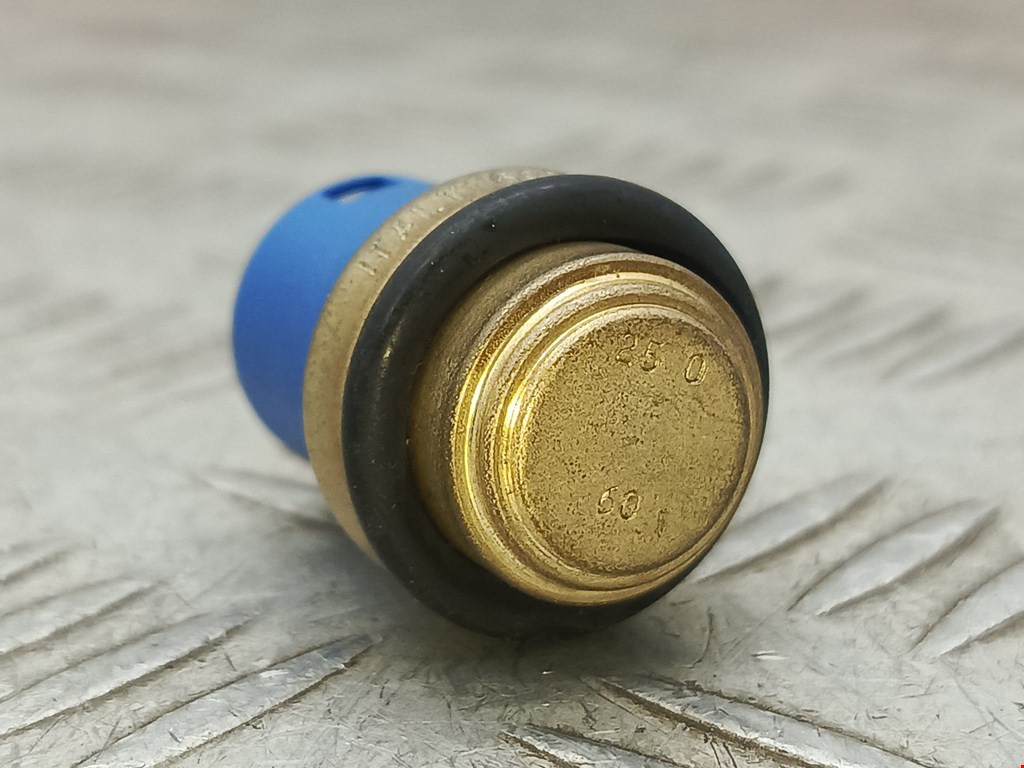 Датчик температуры (охлаждающей жидкости) VOLKSWAGEN Golf II 1983-1992