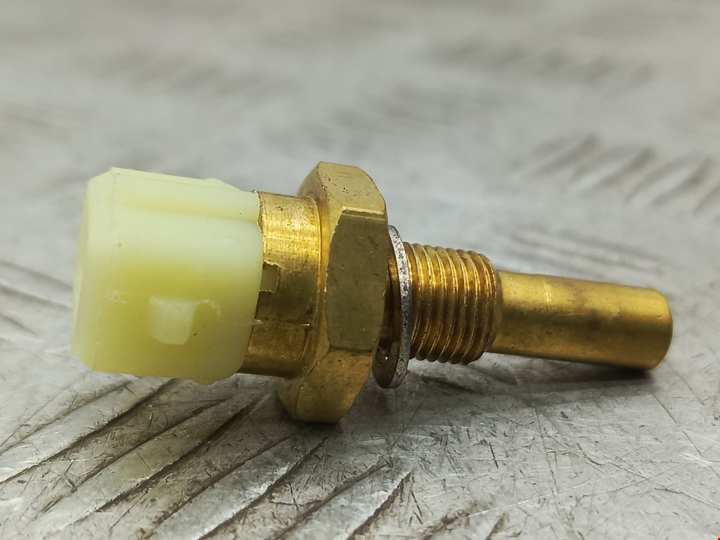 Датчик температуры охлаждающей жидкости Audi 100 C4 (1990-1994)