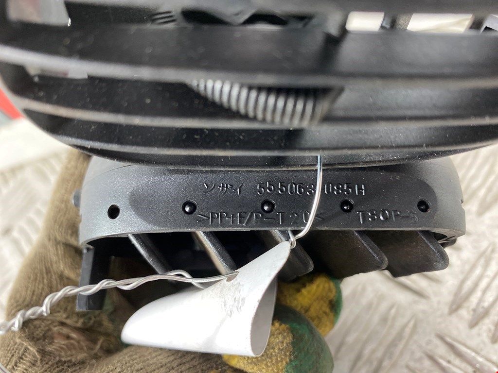 Дефлектор воздушный TOYOTA Yaris Verso 1999-2006