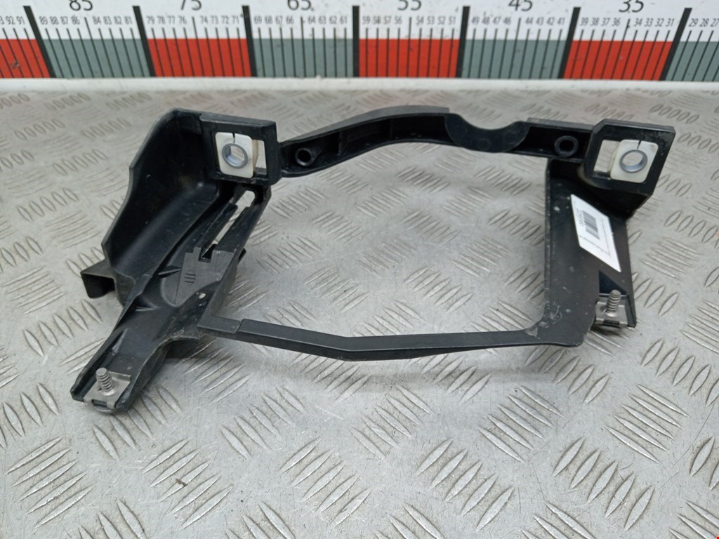 Кронштейн фары правый BMW 5er 5 серия E60/E61 2003-2010