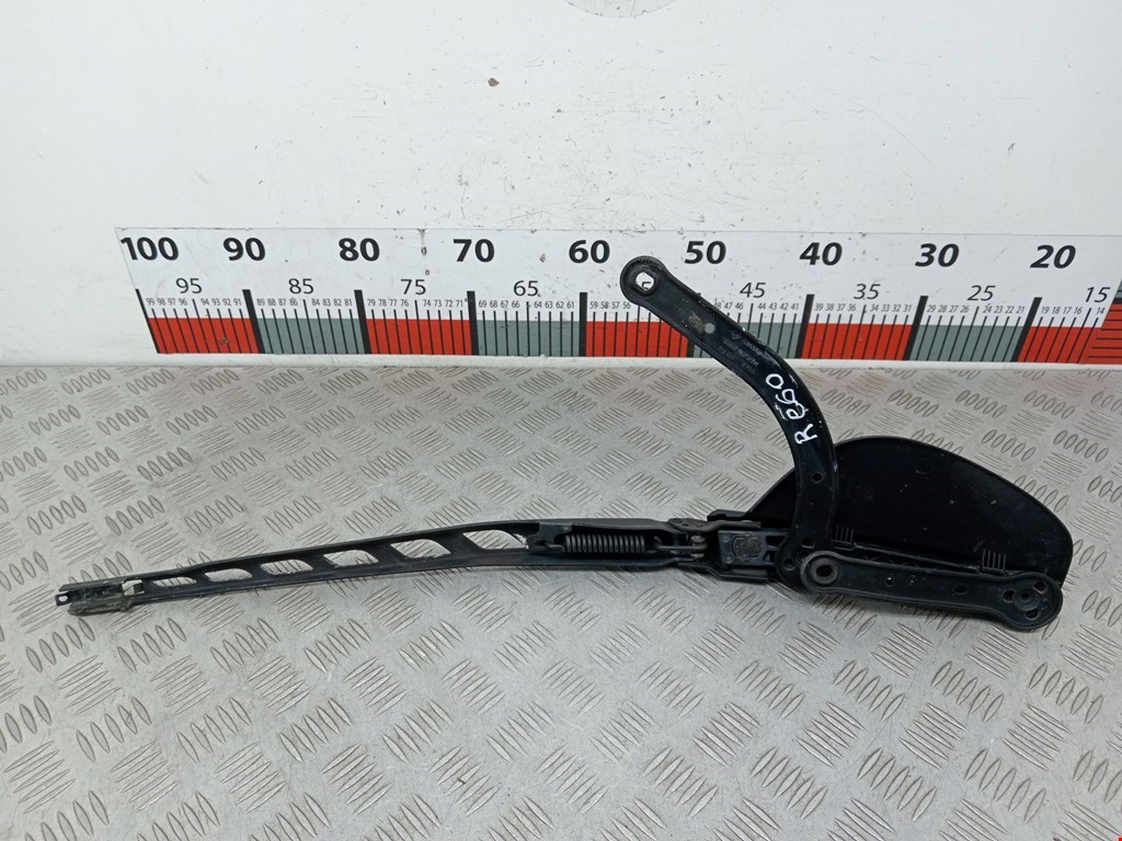 Поводок дворников передний левый/ правый BMW 5er 5 серия E60/E61 2003-2010