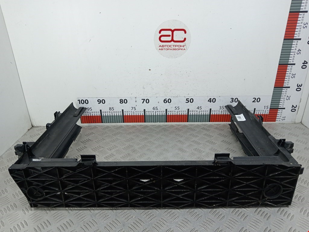 Кронштейн (крепление) радиатора BMW 5er 5 серия E60/E61 2003-2010