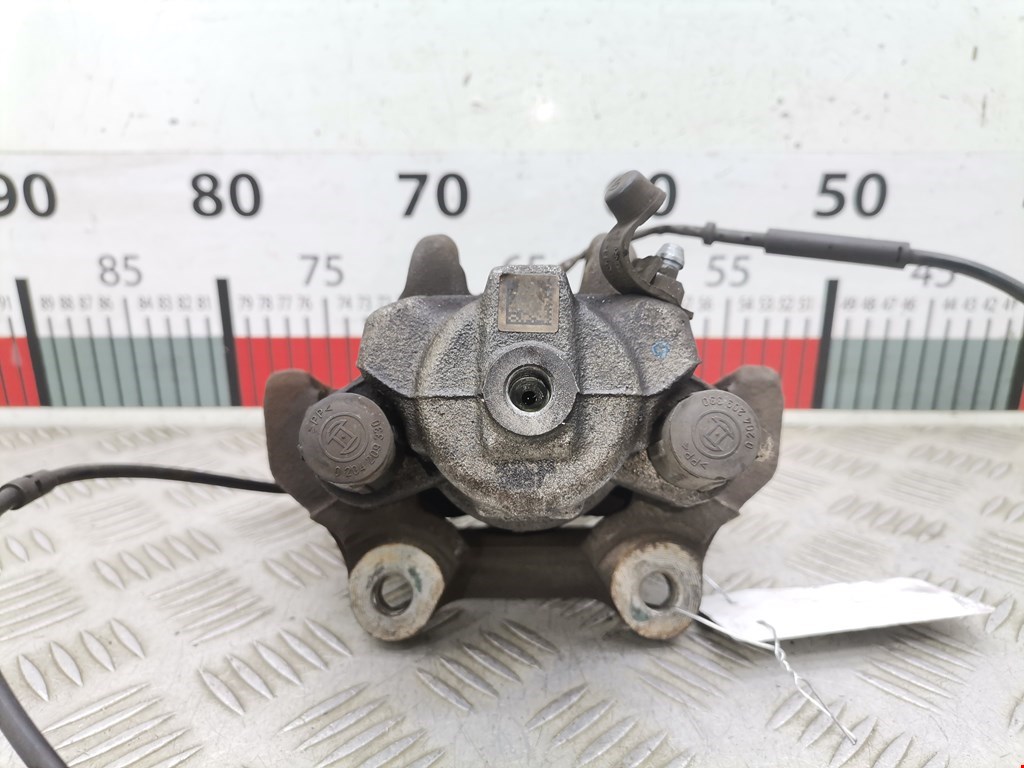 Суппорт задний правый BMW 3er F30/F31/F80 2011-2019