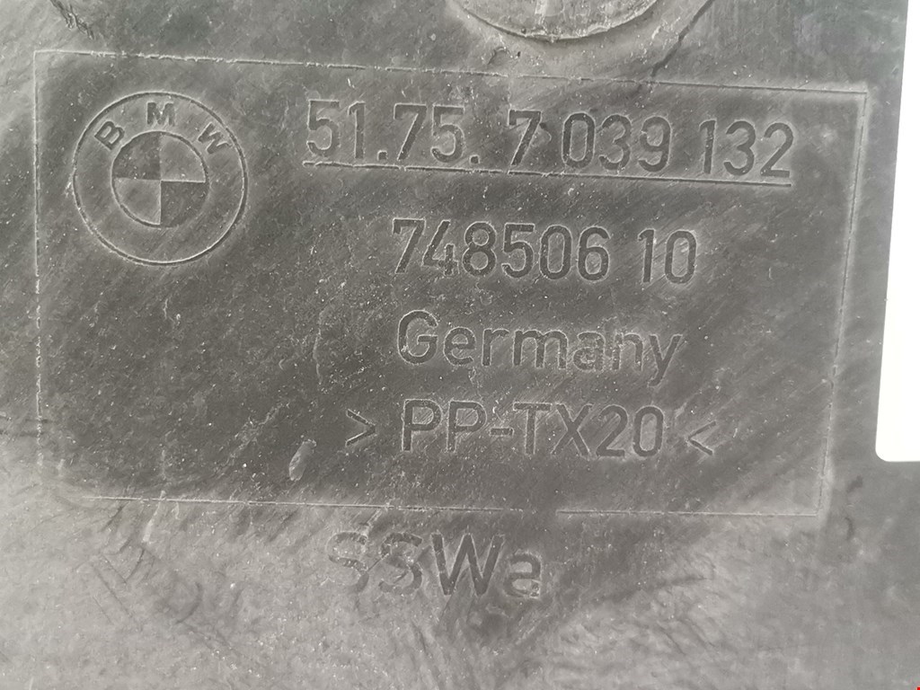 Воздуховод BMW 5er 5 серия E60/E61 2003-2010