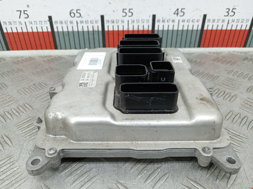 Блок управления двигателя (ЭБУ) BMW 3er F30/F31/F80 2011-2019