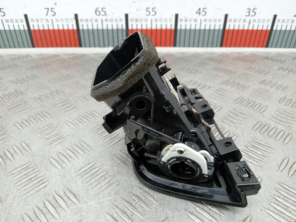 Дефлектор воздушный BMW 3er F30/F31/F80 2011-2019