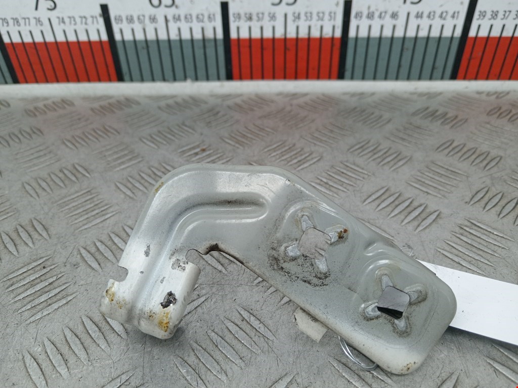 Кронштейн (крепление) крыла переднего правого BMW 3-Series (F30/F31/F34/F35) (2011-2020)