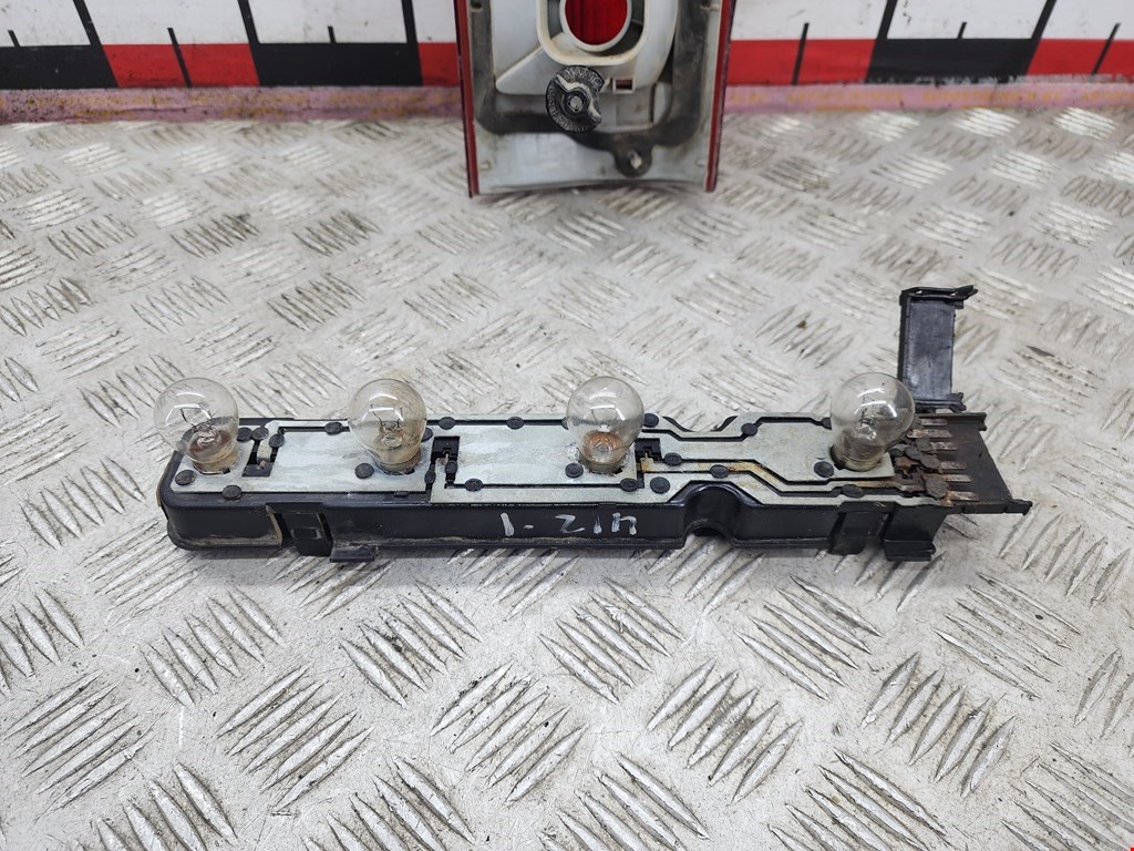 Фонарь задний левый FORD Transit 2000-2006