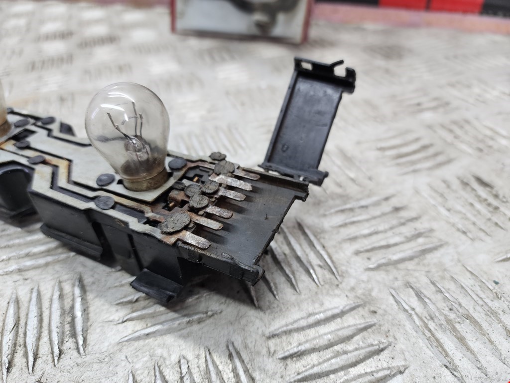 Фонарь задний левый FORD Transit 2000-2006