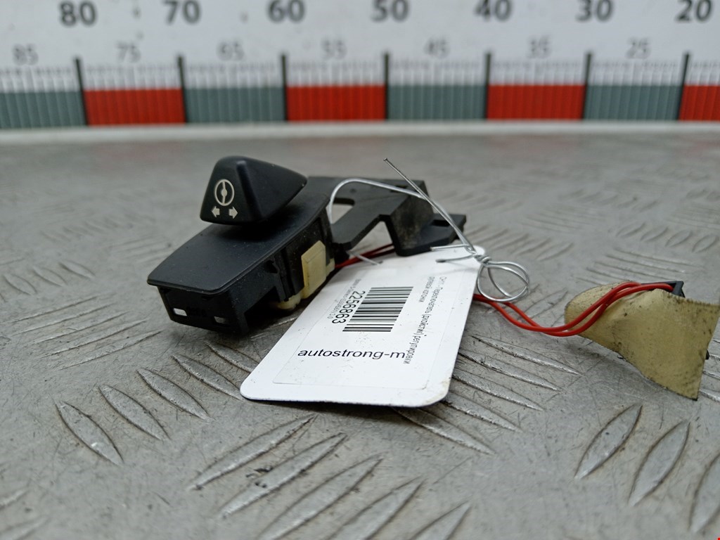 Переключатель (джойстик) регулировки рулевой колонки BMW 5-Series (E60/E61) (2003-2010)