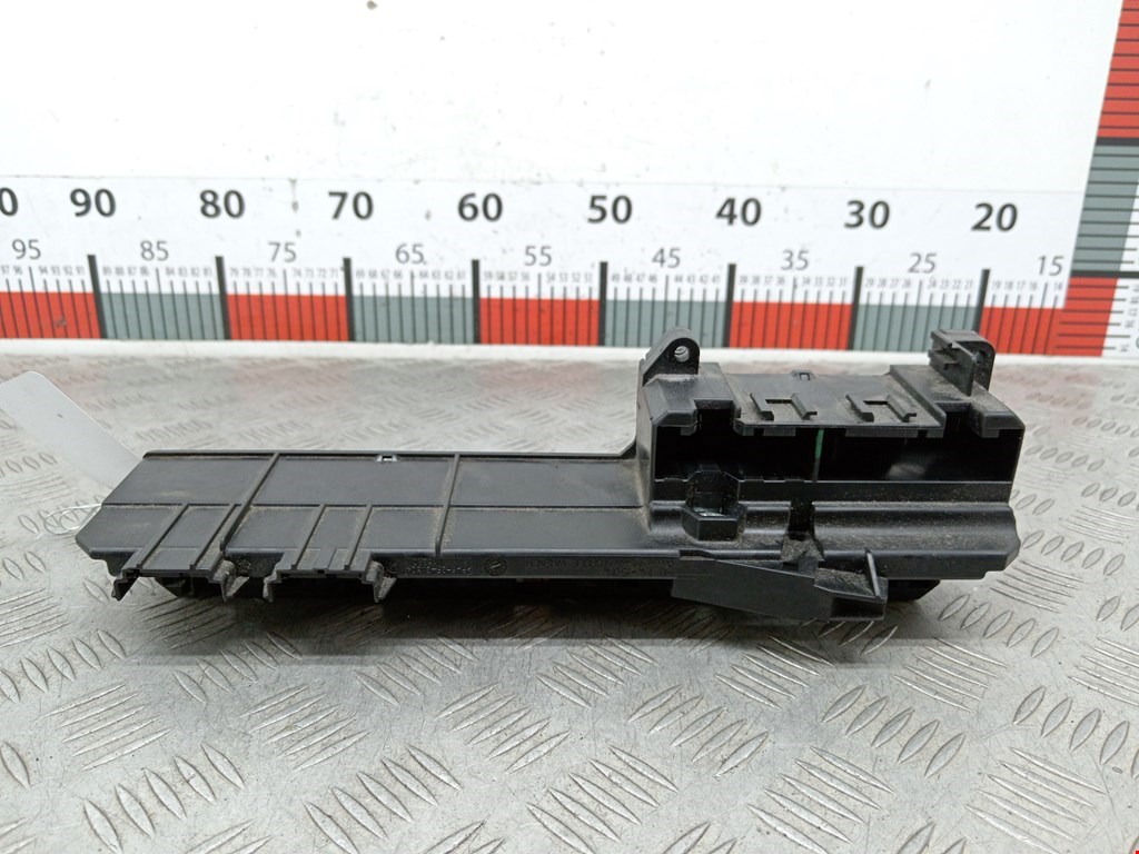 Датчик уровня в бачок омывателя BMW 5er 5 серия E60/E61 2003-2010