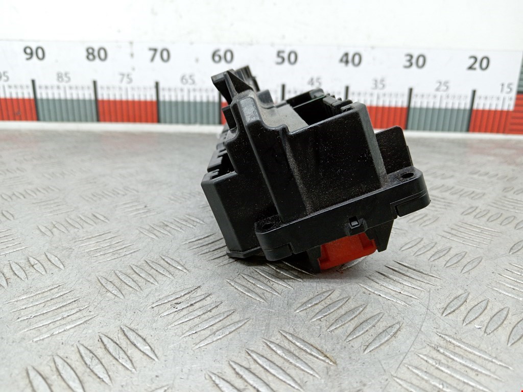 Датчик уровня в бачок омывателя BMW 5er 5 серия E60/E61 2003-2010