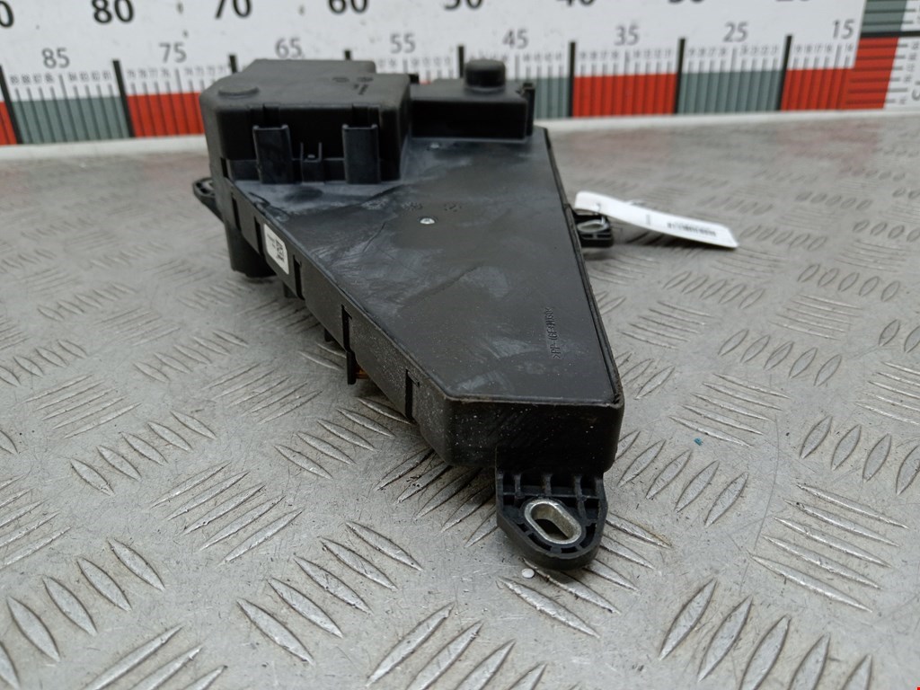 Датчик уровня в бачок омывателя BMW 5er 5 серия E60/E61 2003-2010