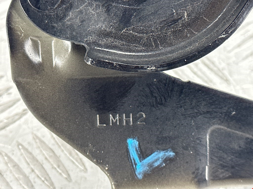 Петля капота левая/правая MITSUBISHI ASX 2010-н.в.