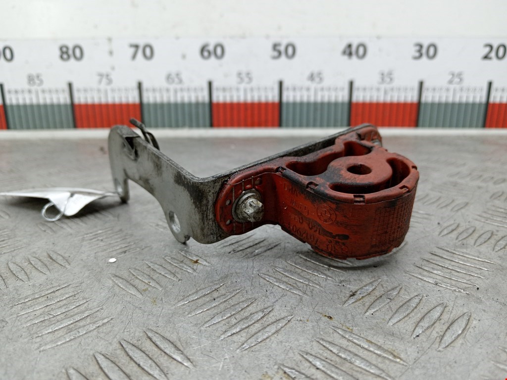 Резинка подвеса глушителя BMW 3er F30/F31/F80 2011-2019