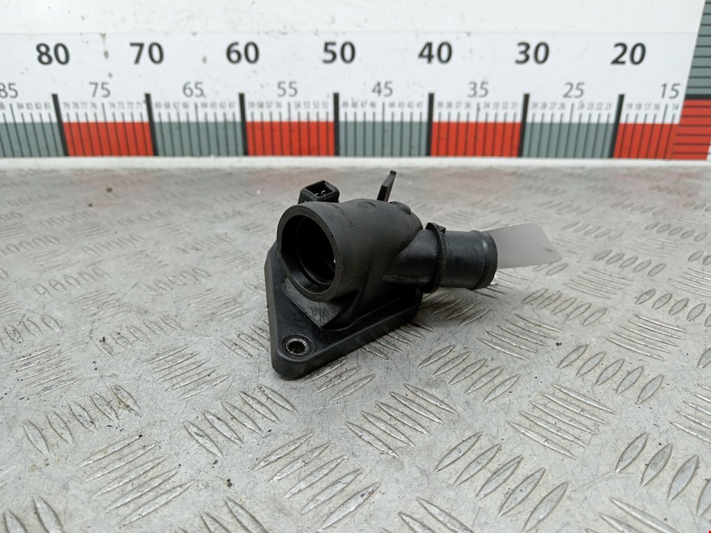 Тройник системы охлаждения BMW 3er F30/F31/F80 2011-2019