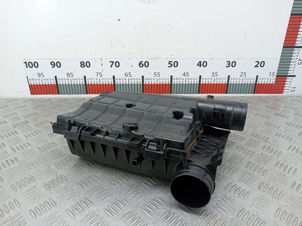 Корпус воздушного фильтра Volkswagen Golf Sportsvan (2014-2020)