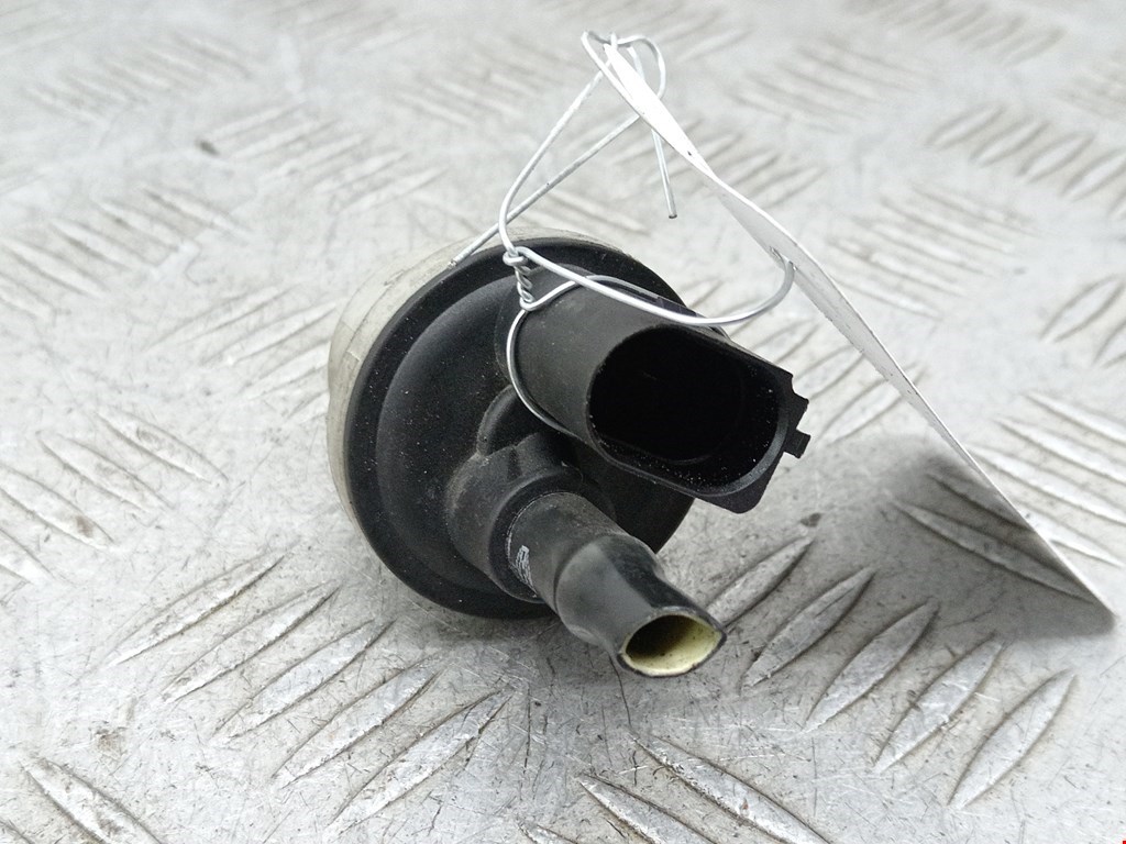 Клапан вентиляции топливного бака VOLKSWAGEN Golf Sportsvan 2014-2020