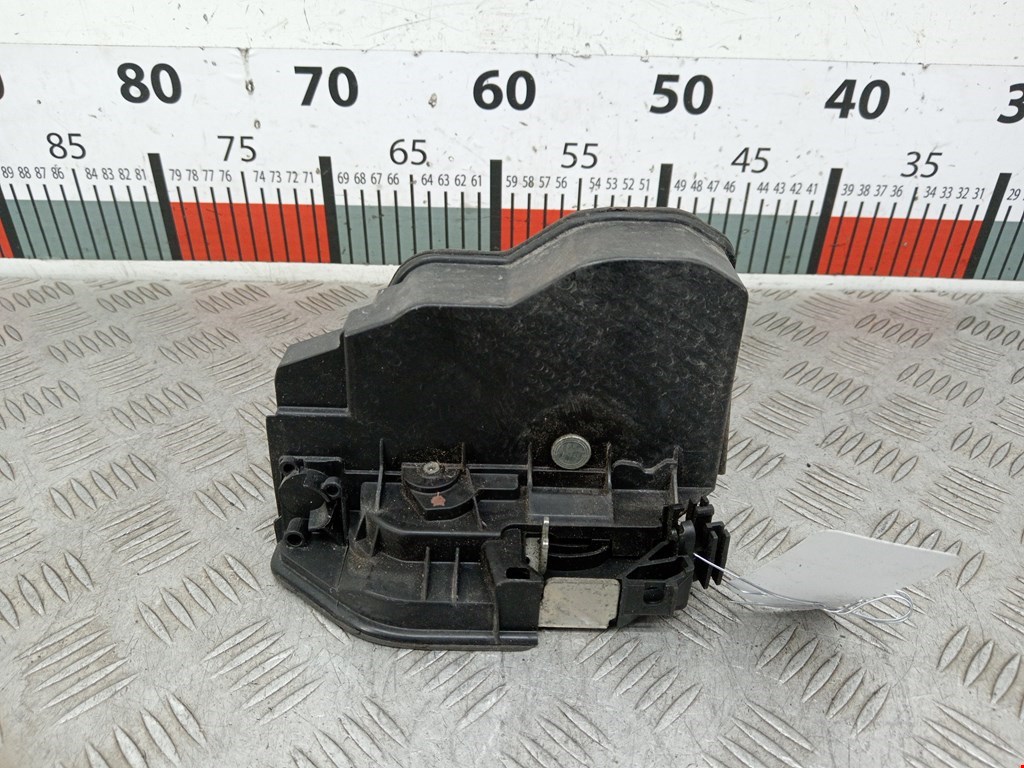 Замок двери задней правой BMW 5er 5 серия E60/E61 2003-2010